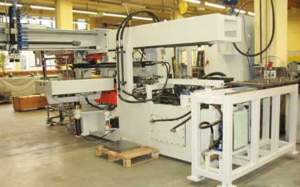 Body Maker - maszyna do produkcji korpusów katalizatorów